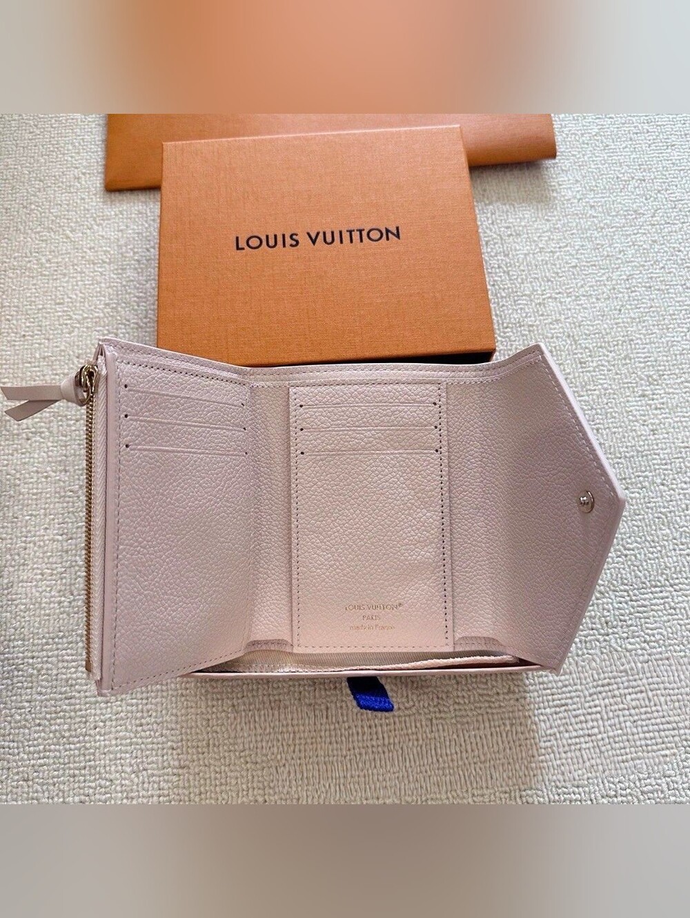 Louis Vuitton Pastel Monogram Envelope Wallet in Lavender and Blush - Picture 7 of 8